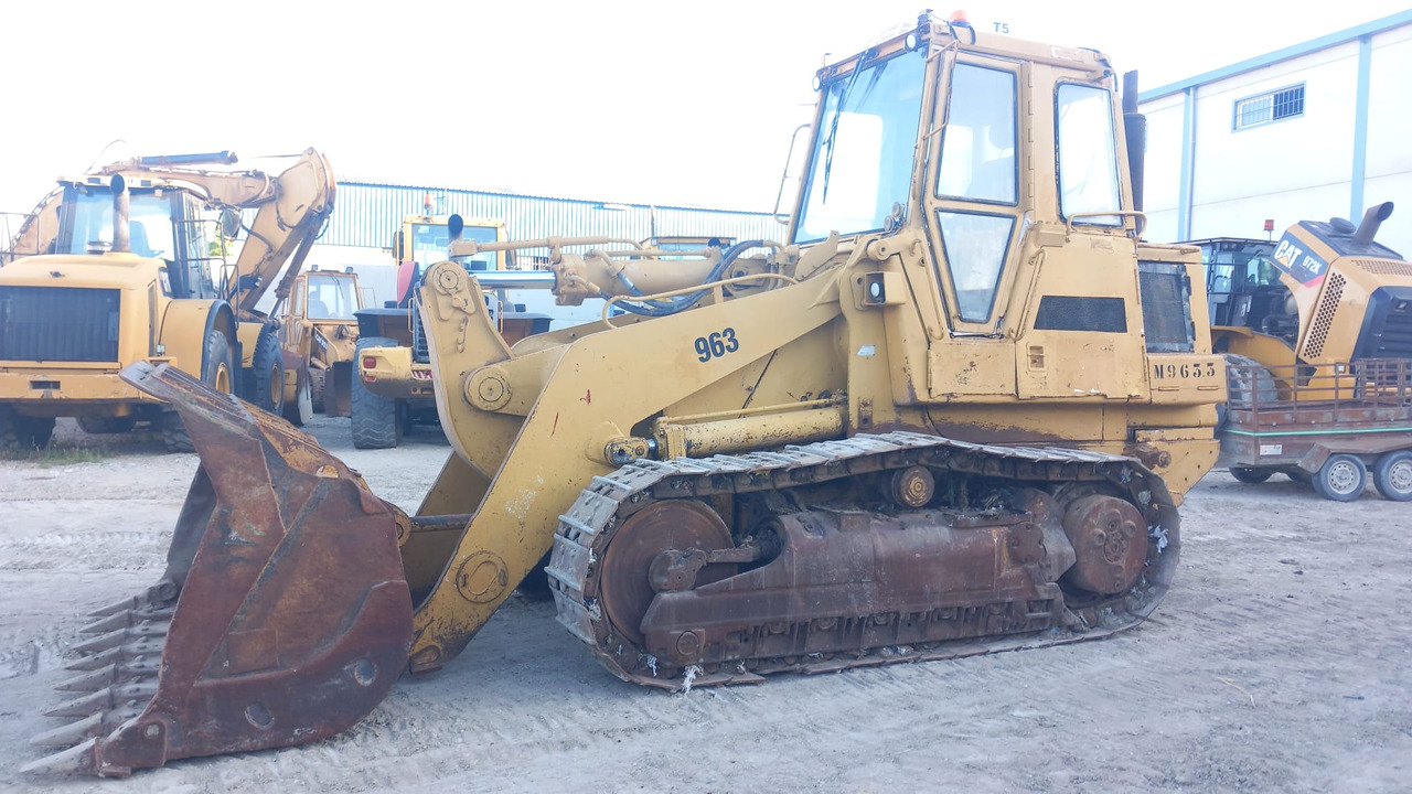 Caterpillar 963 - Chargeuse sur chenilles: photos 2 Caterpillar 963 - Chargeuse sur chenilles: photos 2