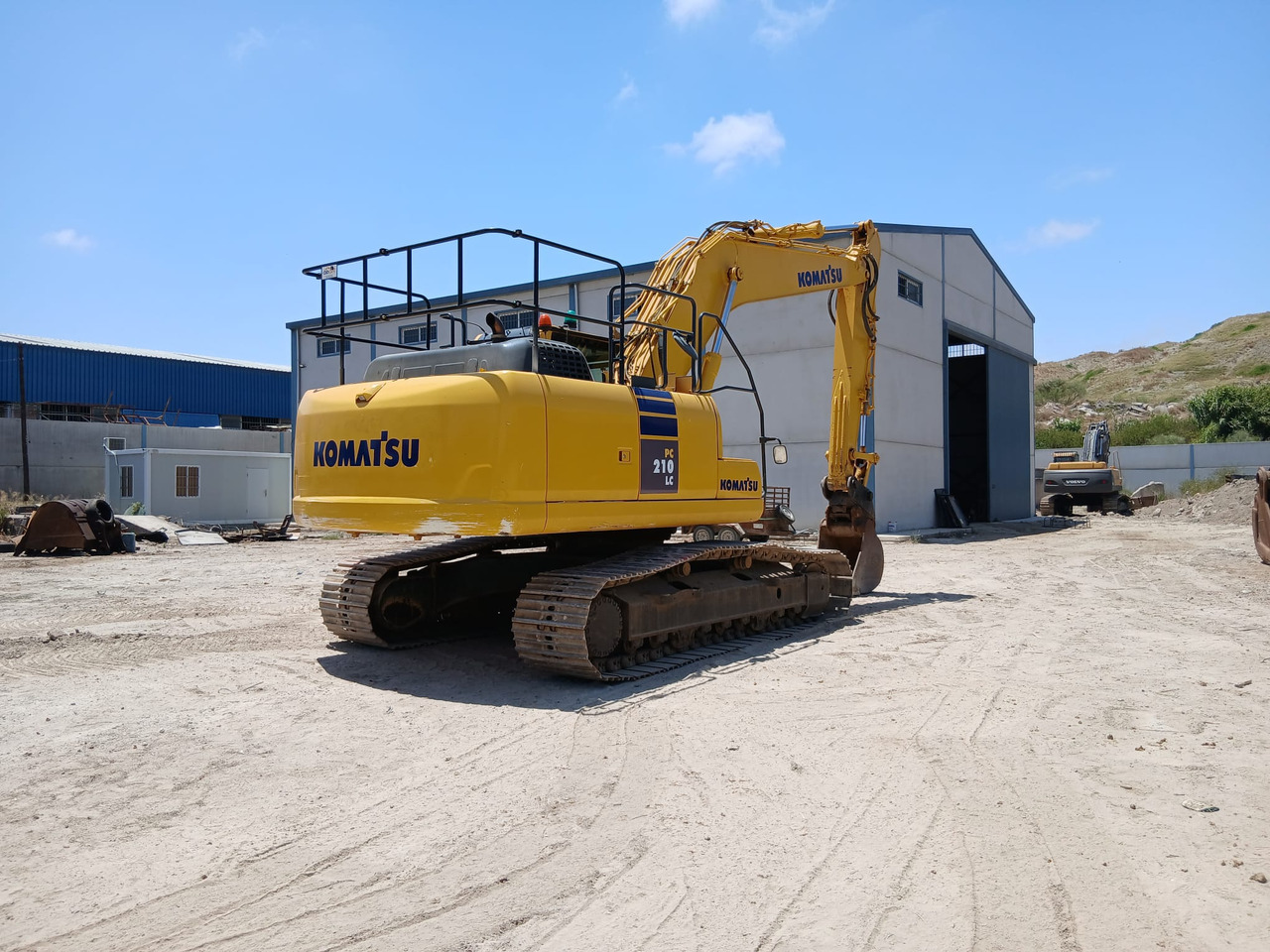 KOMATSU 210LC.10 - Pelle: photos 2 KOMATSU 210LC.10 - Pelle: photos 2