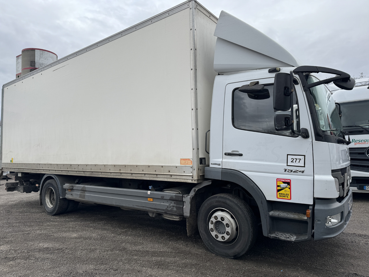 MERCEDES-BENZ ATEGO 1524 - Camion fourgon: photos 2 MERCEDES-BENZ ATEGO 1524 - Camion fourgon: photos 2