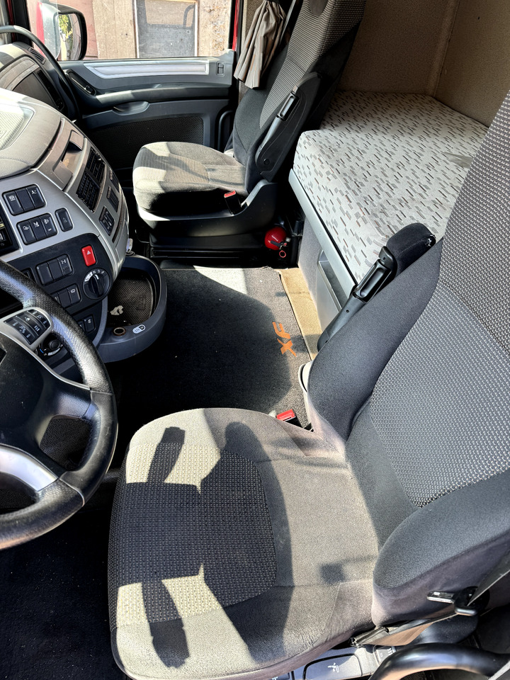 DAF XF 460 - Tracteur routier: photos 5 DAF XF 460 - Tracteur routier: photos 5