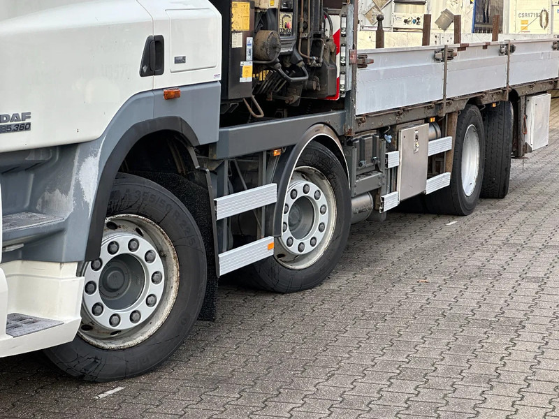 DAF CF 85.360 8x2*6 HIAB 42T/m Crane *NL-Truck* - Camion grue: photos 4 DAF CF 85.360 8x2*6 HIAB 42T/m Crane *NL-Truck* - Camion grue: photos 4