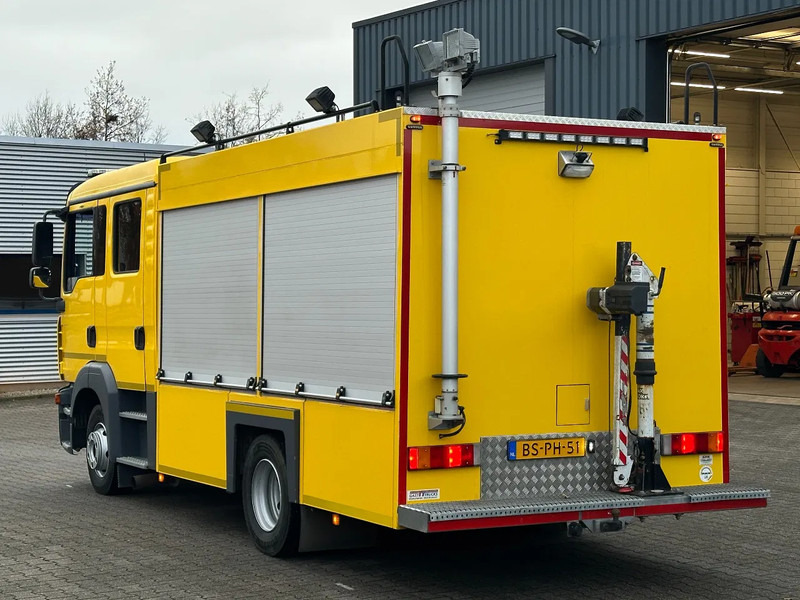 MAN TGL 12.240 Double Cabin *Only 80 Tkm* Ex Fire Truck - Camion fourgon: photos 4 MAN TGL 12.240 Double Cabin *Only 80 Tkm* Ex Fire Truck - Camion fourgon: photos 4