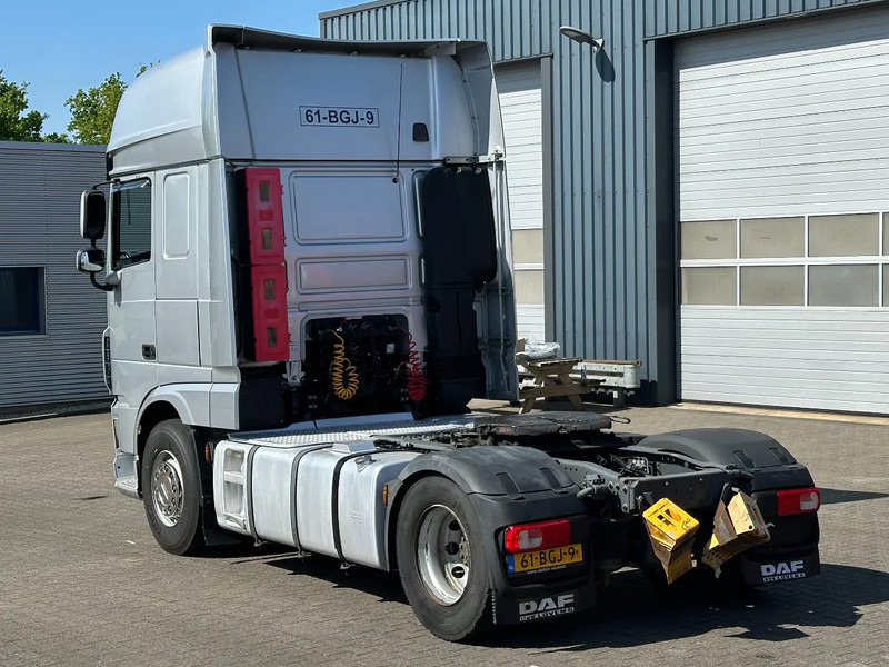 DAF XF 440 Super Space Cab Smart Tacho Apk *NL-Truck* - Tracteur routier: photos 4 DAF XF 440 Super Space Cab Smart Tacho Apk *NL-Truck* - Tracteur routier: photos 4