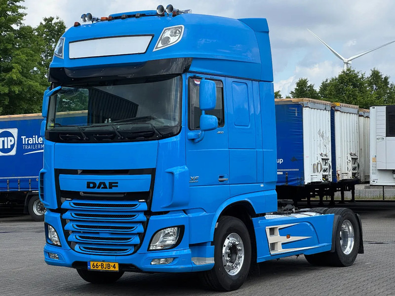 DAF XF 460 Super Space Cab Alcoa *NL-Truck* - Tracteur routier: photos 1 DAF XF 460 Super Space Cab Alcoa *NL-Truck* - Tracteur routier: photos 1
