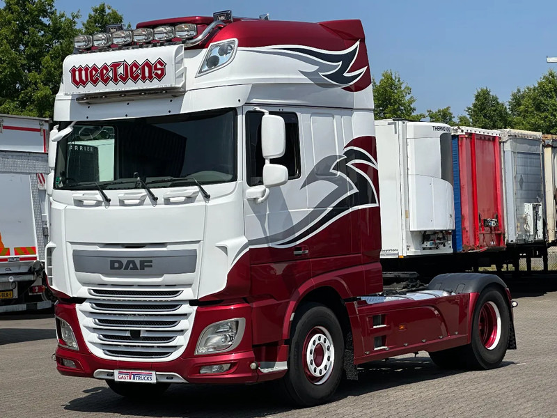 DAF XF 510 SSC / Intarder / 2 Tank / Full Air - Tracteur routier: photos 1 DAF XF 510 SSC / Intarder / 2 Tank / Full Air - Tracteur routier: photos 1
