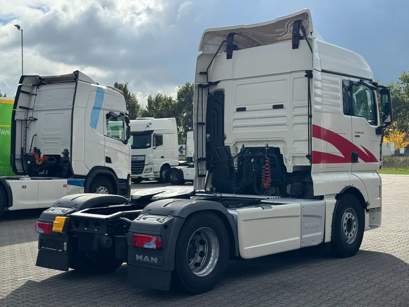 MAN TGX 18.440 XLX Full Spoiler - 2x Tank - Euro 6 - Tracteur routier: photos 3 MAN TGX 18.440 XLX Full Spoiler - 2x Tank - Euro 6 - Tracteur routier: photos 3