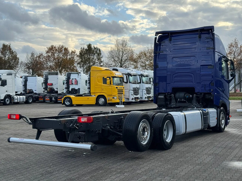 Volvo FH 460 6x2 Globetrotter XL WB 4.90mtr - Châssis cabine: photos 3 Volvo FH 460 6x2 Globetrotter XL WB 4.90mtr - Châssis cabine: photos 3