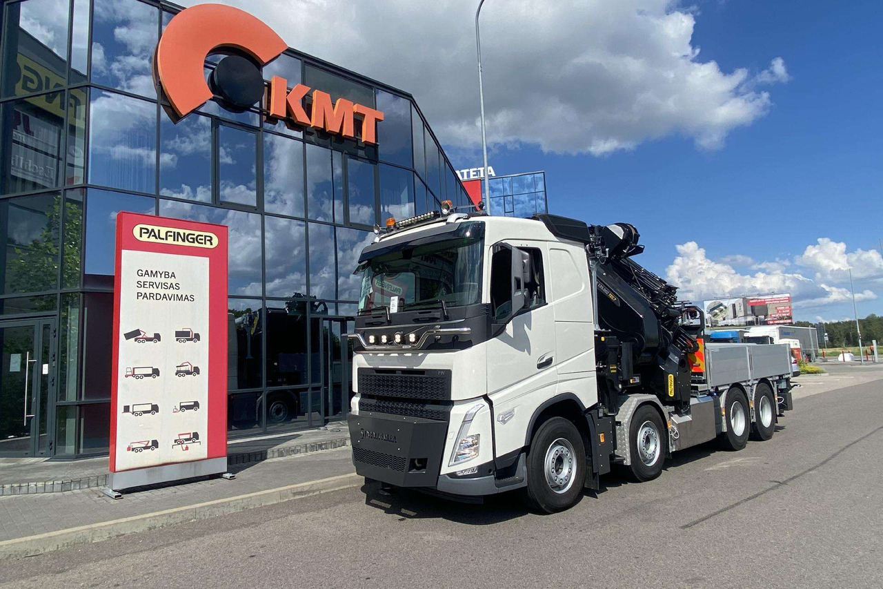 Volvo 8x4 - Camion grue, Camion plateau: photos 1 Volvo 8x4 - Camion grue, Camion plateau: photos 1