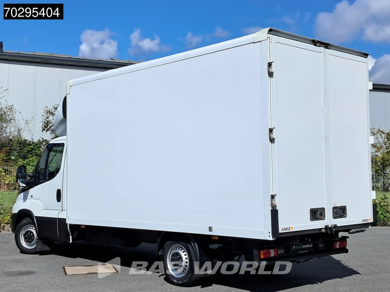 Iveco Daily 35S16 Automatik Kastenwagen Hintertüren 160PS Klimaanlage Kamera Euro6 Möbelkasten 21m3 A/C - Fourgon grand volume: photos 2 Iveco Daily 35S16 Automatik Kastenwagen Hintertüren 160PS Klimaanlage Kamera Euro6 Möbelkasten 21m3 A/C - Fourgon grand volume: photos 2