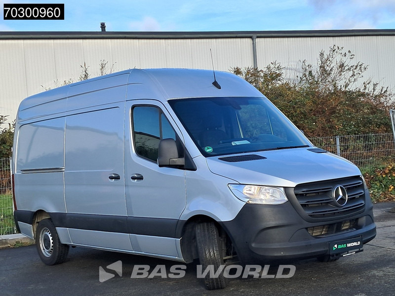Mercedes-Benz Sprinter 315 CDI Automatik L2H2 150PS Klima Kamera Parksensoren MBUX CarPlay Euro6 L2 A/C - Fourgonnette: photos 2 Mercedes-Benz Sprinter 315 CDI Automatik L2H2 150PS Klima Kamera Parksensoren MBUX CarPlay Euro6 L2 A/C - Fourgonnette: photos 2