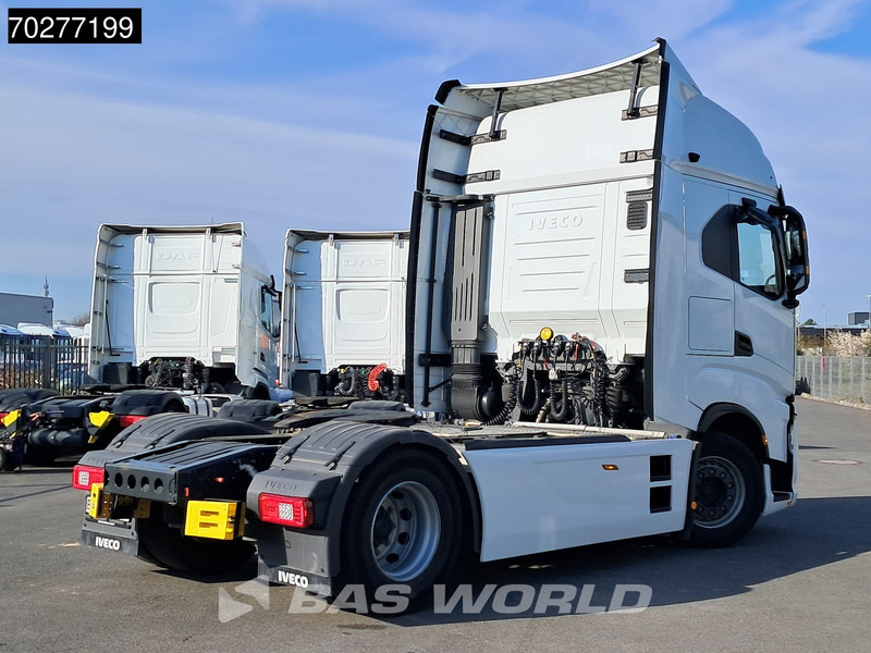 Iveco S-Way 490 4X2 Retarder 2x Tanks LED ACC - Tracteur routier: photos 3 Iveco S-Way 490 4X2 Retarder 2x Tanks LED ACC - Tracteur routier: photos 3