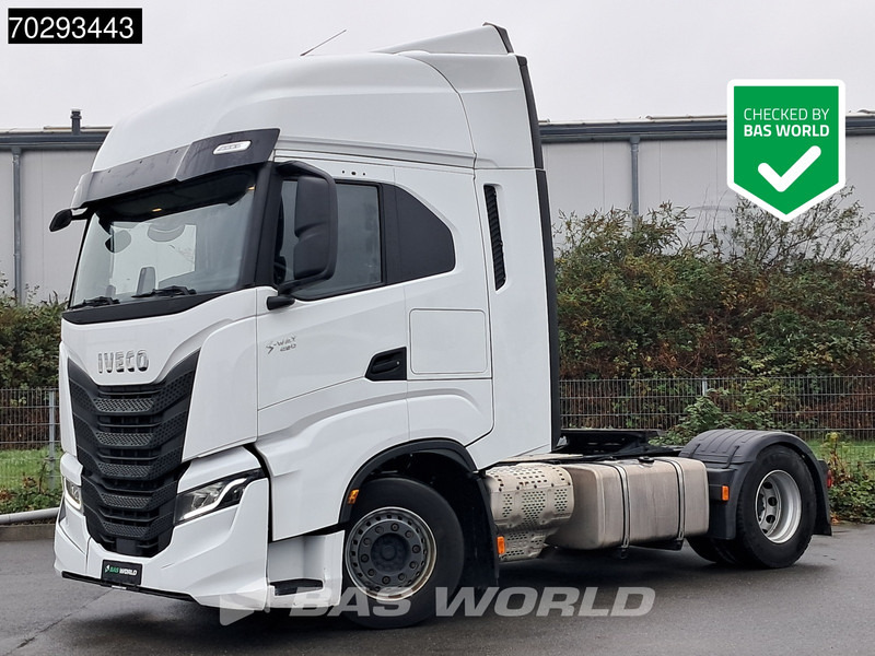 Iveco S-Way 490 4X2 Retarder Standairco 2xTanks ACC LED Navi Euro 6 - Tracteur routier: photos 1 Iveco S-Way 490 4X2 Retarder Standairco 2xTanks ACC LED Navi Euro 6 - Tracteur routier: photos 1