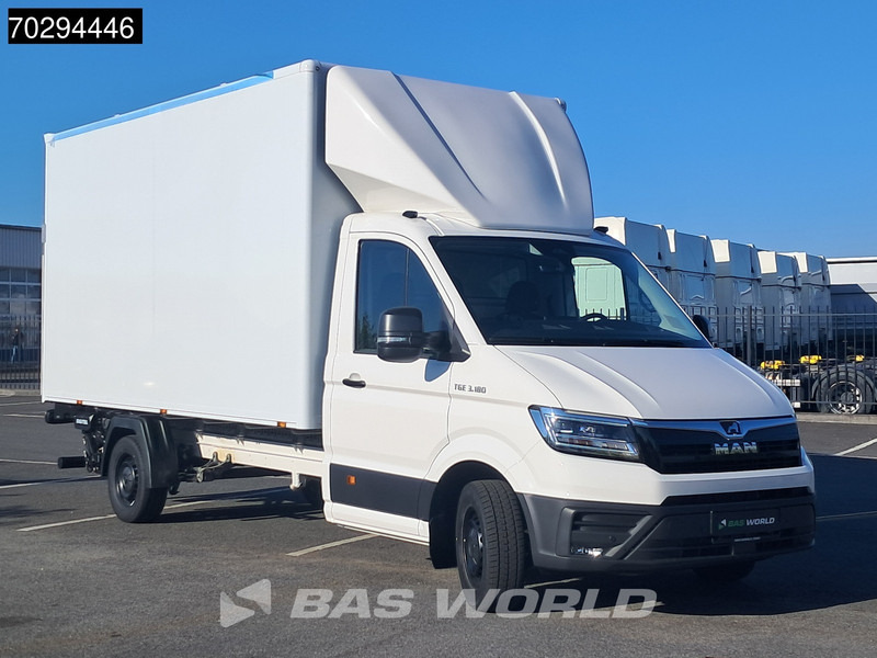 Volkswagen Crafter 177pk Neu! Automatik 2025 Facelift Koffer Ladebordwand Navi Klima Tempomat LED Euro6 21m3 A/C Cruise control - Fourgon grand volume: photos 5 Volkswagen Crafter 177pk Neu! Automatik 2025 Facelift Koffer Ladebordwand Navi Klima Tempomat LED Euro6 21m3 A/C Cruise control - Fourgon grand volume: photos 5