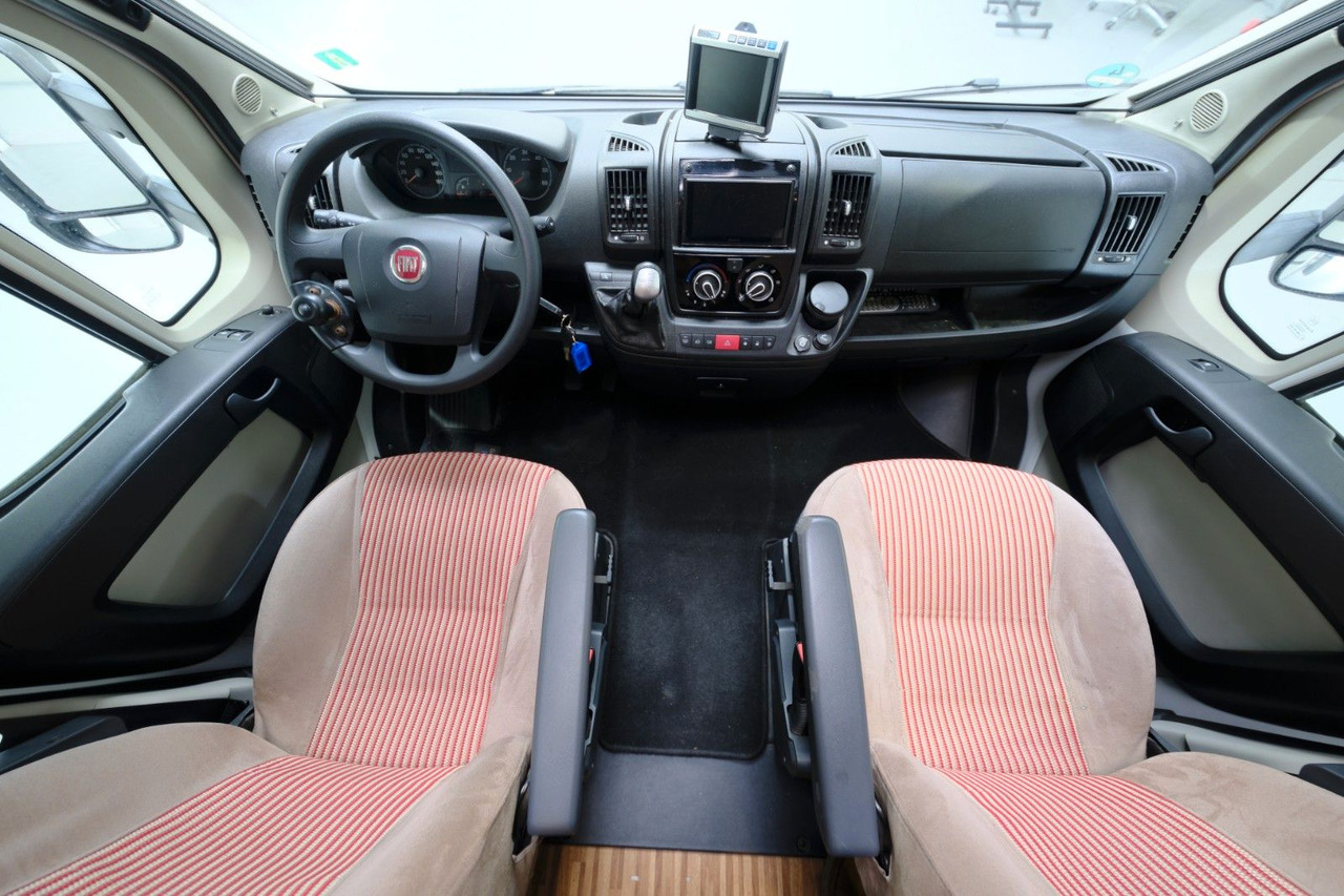 Adria Matrix Axess M 590 SG/Automatik/Hubbett/TOP - Camping-car profilé: photos 5 Adria Matrix Axess M 590 SG/Automatik/Hubbett/TOP - Camping-car profilé: photos 5