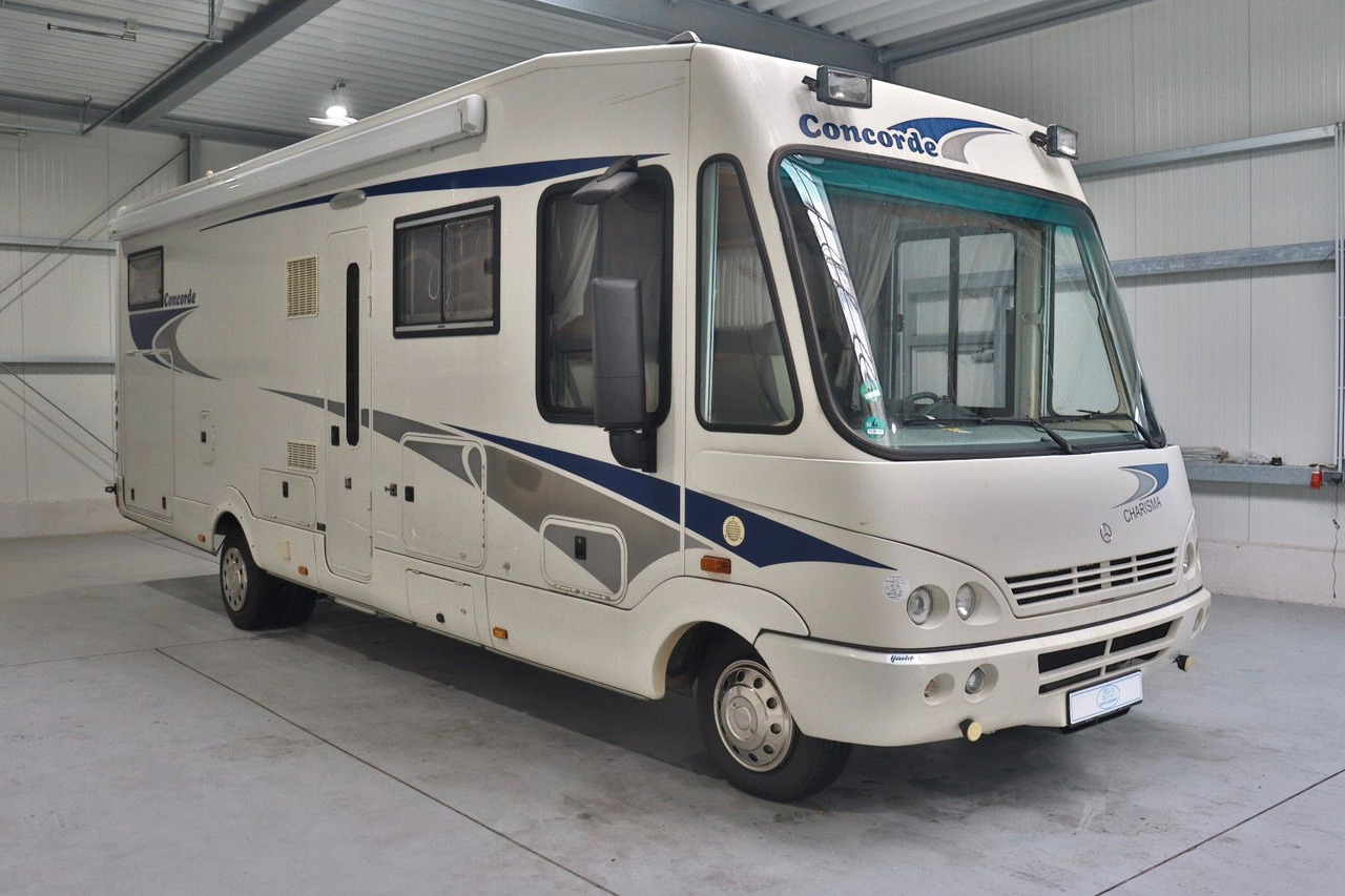 Concorde Charisma I 880 F/Automatik/Festbett/Klima/Solar Concorde Charisma I 880 F/Automatik/Festbett/Klima/Solar - Camping-car intégral: photos 1 Concorde Charisma I 880 F/Automatik/Festbett/Klima/Solar Concorde Charisma I 880 F/Automatik/Festbett/Klima/Solar - Camping-car intégral: photos 1