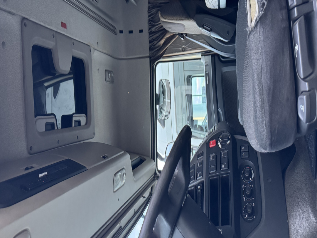 DAF XF 460 - Tracteur routier: photos 4 DAF XF 460 - Tracteur routier: photos 4