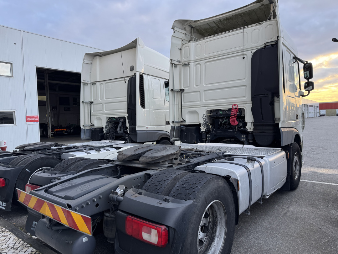 DAF XF 460 - Tracteur routier: photos 3 DAF XF 460 - Tracteur routier: photos 3