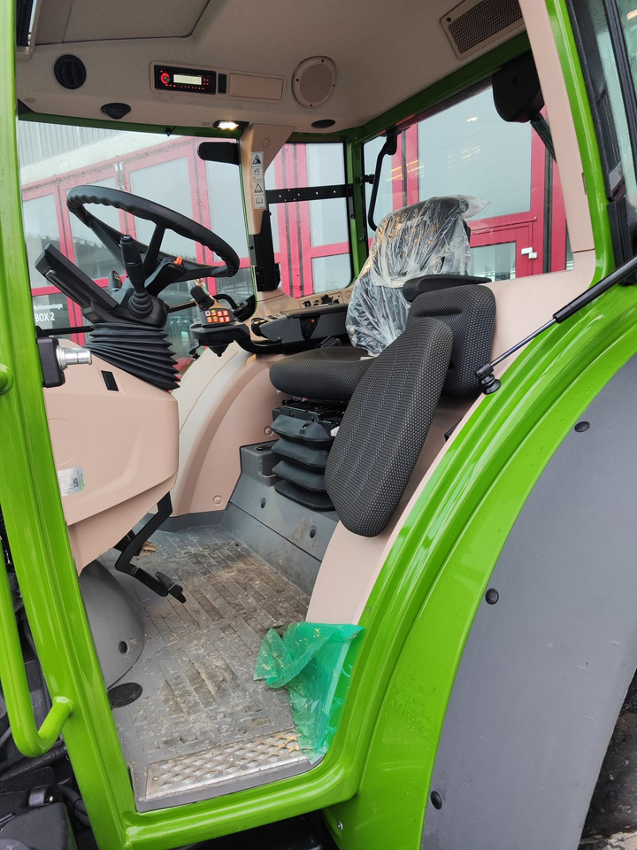 Fendt Vario 209 S Gen3 Power Setting2 (22908) - Tracteur agricole: photos 5 Fendt Vario 209 S Gen3 Power Setting2 (22908) - Tracteur agricole: photos 5