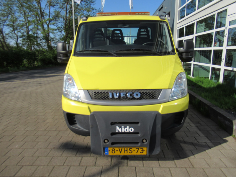 Iveco Daily 50C17 3.0D 125KW EEV 345 PickUp NIDO DIN - Utilitaire plateau: photos 3 Iveco Daily 50C17 3.0D 125KW EEV 345 PickUp NIDO DIN - Utilitaire plateau: photos 3