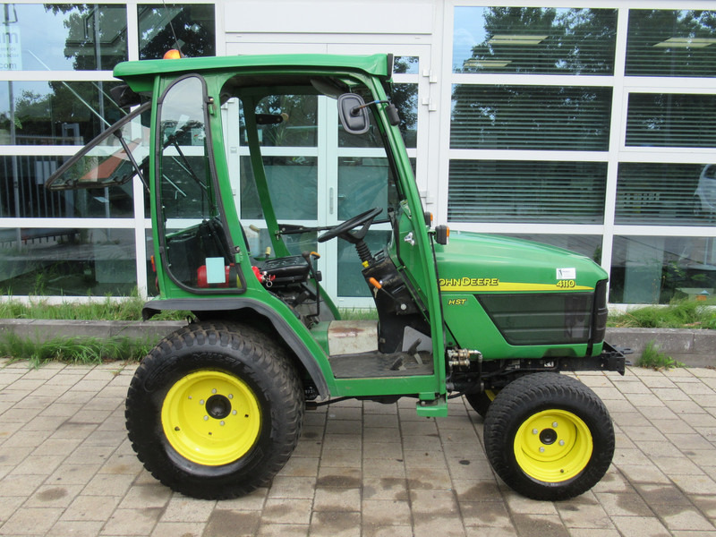 John Deere 4110 4WD 4x4 Hydrostaat Cabine - Tracteur agricole: photos 4 John Deere 4110 4WD 4x4 Hydrostaat Cabine - Tracteur agricole: photos 4