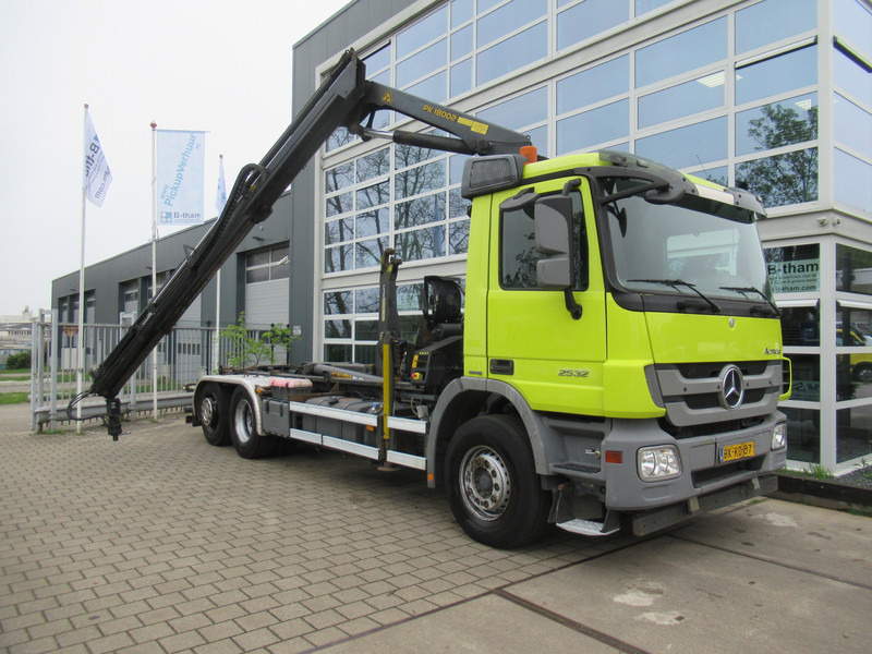 Mercedes-Benz Actros 2532 LTNLA 6X2 Hooklift + Crane, Haak - Kraan - Camion ampliroll, Camion grue: photos 3 Mercedes-Benz Actros 2532 LTNLA 6X2 Hooklift + Crane, Haak - Kraan - Camion ampliroll, Camion grue: photos 3