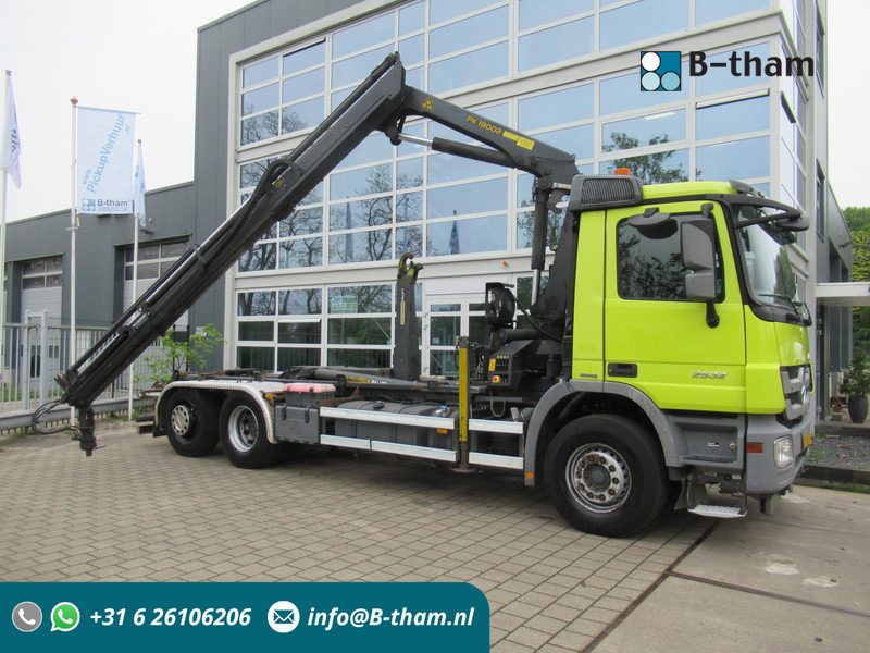 Mercedes-Benz Actros 2532 LTNLA 6X2 Hooklift + Crane, Haak - Kraan - Camion ampliroll, Camion grue: photos 1 Mercedes-Benz Actros 2532 LTNLA 6X2 Hooklift + Crane, Haak - Kraan - Camion ampliroll, Camion grue: photos 1