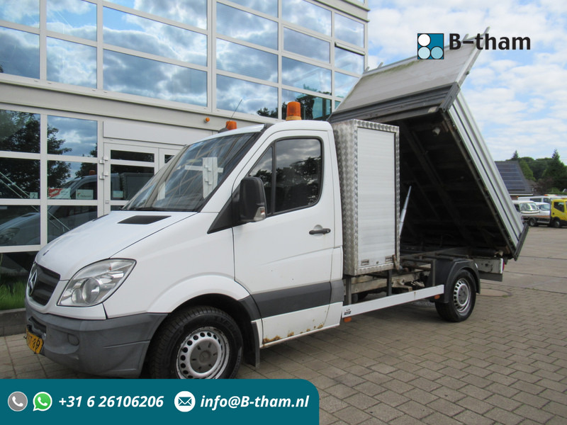Mercedes-Benz Sprinter 310 2.2 CDI 70KW 366 3-Z./S./W. Kipper Tipper - Utilitaire benne: photos 1 Mercedes-Benz Sprinter 310 2.2 CDI 70KW 366 3-Z./S./W. Kipper Tipper - Utilitaire benne: photos 1