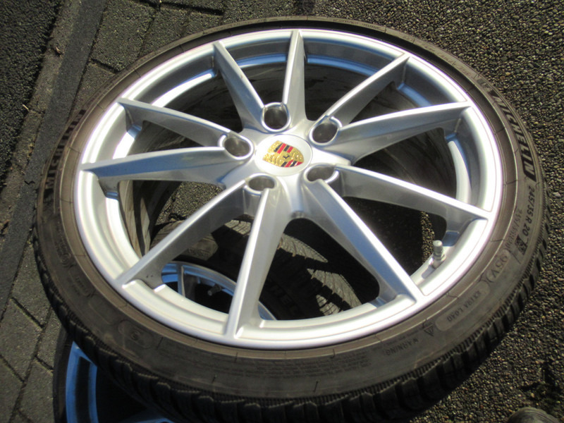 Roue complète pour Voiture Porsche 911 992 20-/21 Carrera S Winterbanden Set Wielen: photos 6