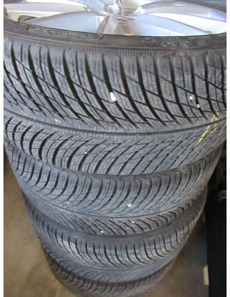 Roue complète pour Voiture Porsche 911 992 20-/21 Carrera S Winterbanden Set Wielen: photos 8