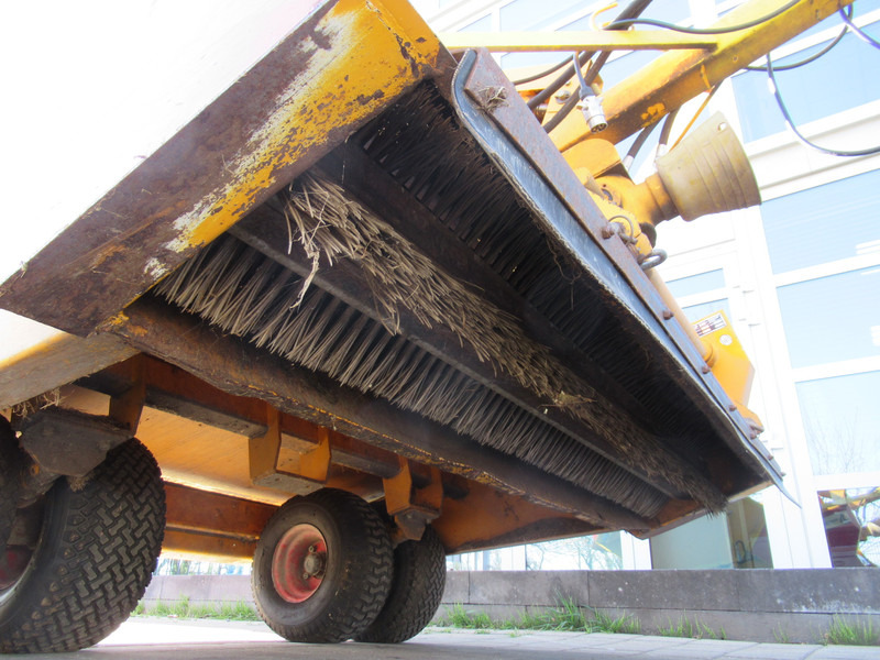 STH HK 1800 Maai / Veeg / Zuigmachine - Motoculteur: photos 4 STH HK 1800 Maai / Veeg / Zuigmachine - Motoculteur: photos 4