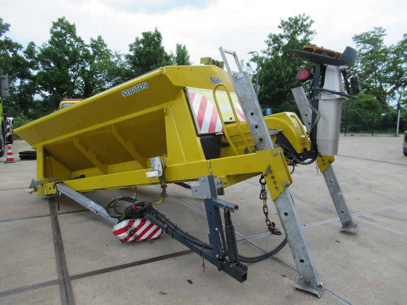 Schmidt NIDO STRATOS B40-36 PAL ROTO-power Salzstreuer Saltspreader Zoutstrooier - Epandeur de sable: photos 2 Schmidt NIDO STRATOS B40-36 PAL ROTO-power Salzstreuer Saltspreader Zoutstrooier - Epandeur de sable: photos 2