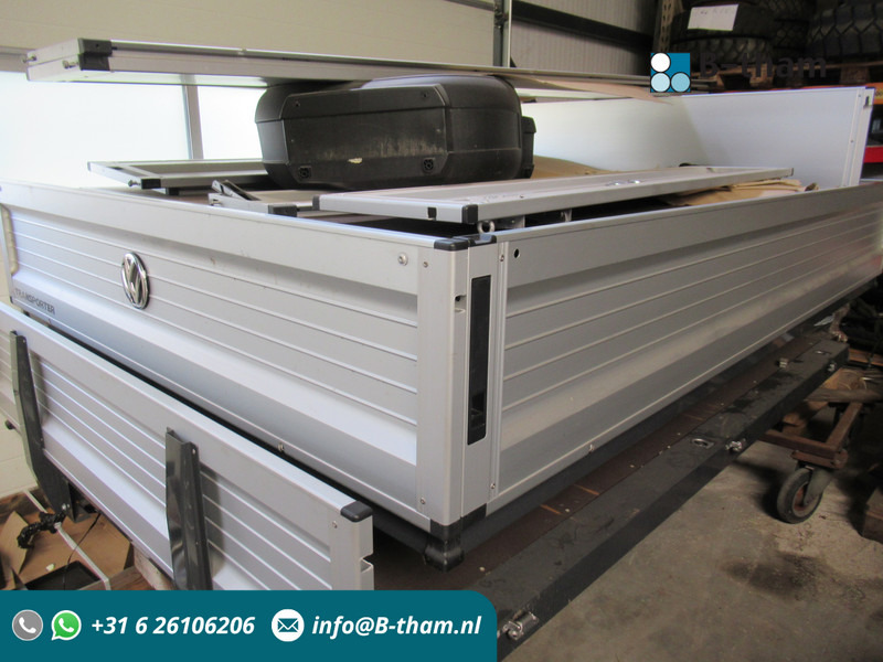 Volkswagen Transporter T5 - T6 Enkelcabine L2 - Utilitaire plateau: photos 1 Volkswagen Transporter T5 - T6 Enkelcabine L2 - Utilitaire plateau: photos 1