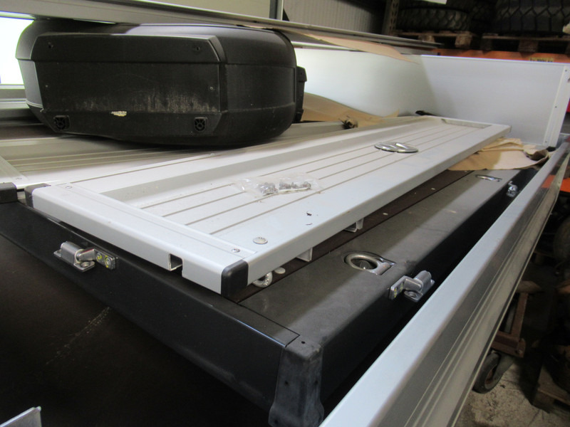 Volkswagen Transporter T5 - T6 Enkelcabine L2 - Utilitaire plateau: photos 2 Volkswagen Transporter T5 - T6 Enkelcabine L2 - Utilitaire plateau: photos 2