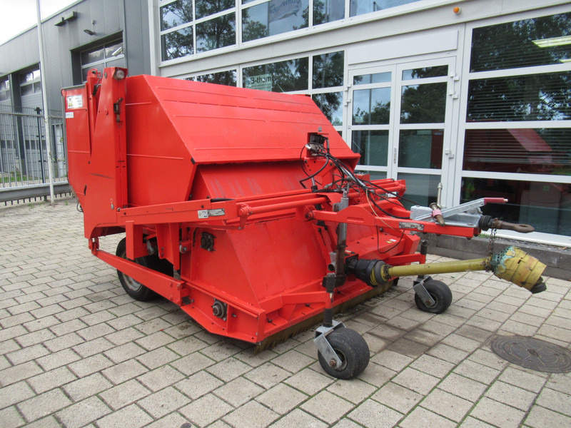 Wiedenmann Super 400 1.7M Klepelmaaier / Opvang / Verticuteer / Veeg - Motoculteur: photos 3 Wiedenmann Super 400 1.7M Klepelmaaier / Opvang / Verticuteer / Veeg - Motoculteur: photos 3