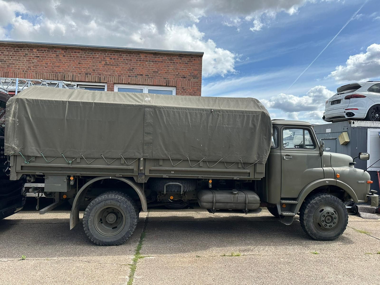 MAN 11.136 HA 4X4*H-zul.*schön*ex belg. Armee - Utilitaire rideaux coulissants (PLSC): photos 3 MAN 11.136 HA 4X4*H-zul.*schön*ex belg. Armee - Utilitaire rideaux coulissants (PLSC): photos 3