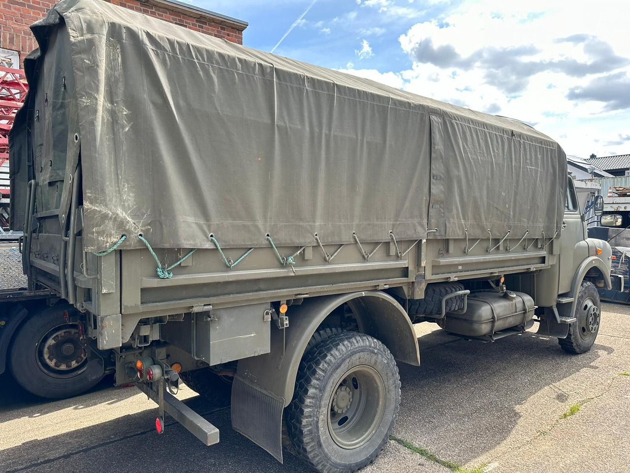 MAN 11.136 HA 4X4*H-zul.*schön*ex belg. Armee - Utilitaire rideaux coulissants (PLSC): photos 2 MAN 11.136 HA 4X4*H-zul.*schön*ex belg. Armee - Utilitaire rideaux coulissants (PLSC): photos 2