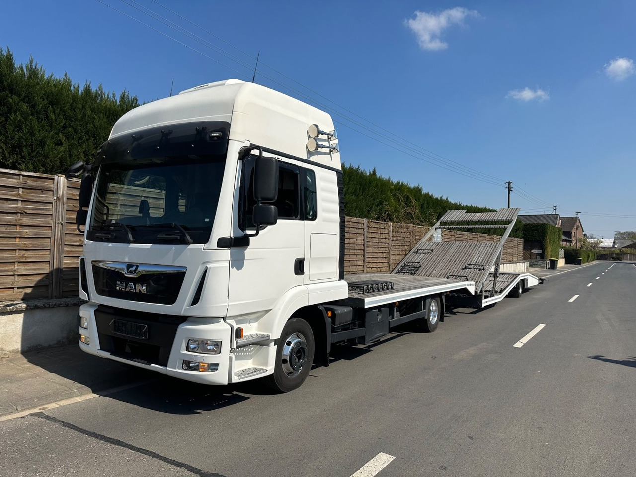MAN 8.250 TGL*VDI2700*TOP*4-er Zug BFT Anhänger MAN 8.250 TGL*VDI2700*TOP*4-er Zug BFT Anhänger - Camion porte-voitures, Véhicule utilitaire: photos 1 MAN 8.250 TGL*VDI2700*TOP*4-er Zug BFT Anhänger MAN 8.250 TGL*VDI2700*TOP*4-er Zug BFT Anhänger - Camion porte-voitures, Véhicule utilitaire: photos 1