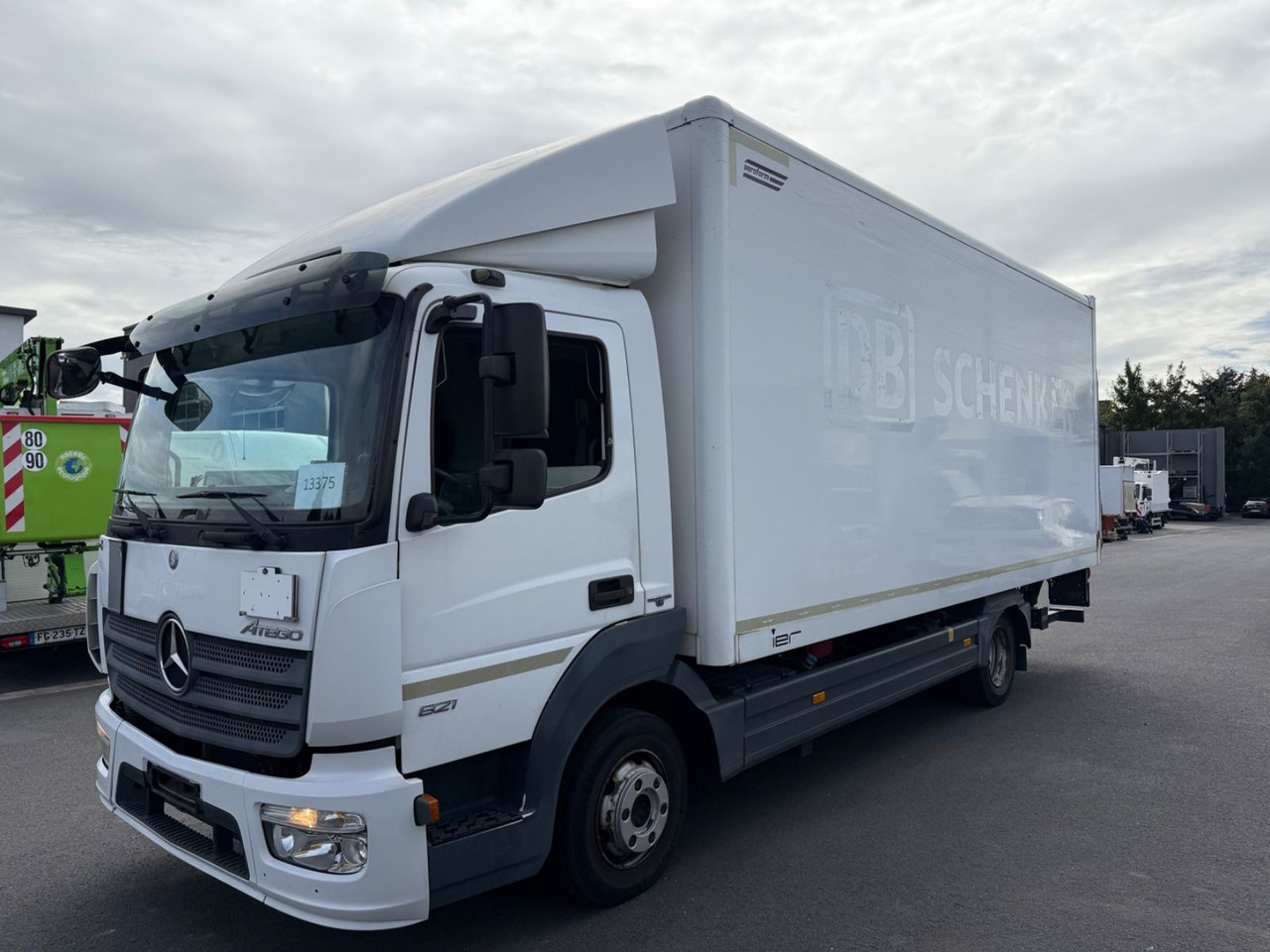 Mercedes-Benz Atego 3 4x2 821 4x2 LBW / Ahk. / Palfinger / 6m - Fourgon grand volume: photos 1 Mercedes-Benz Atego 3 4x2 821 4x2 LBW / Ahk. / Palfinger / 6m - Fourgon grand volume: photos 1