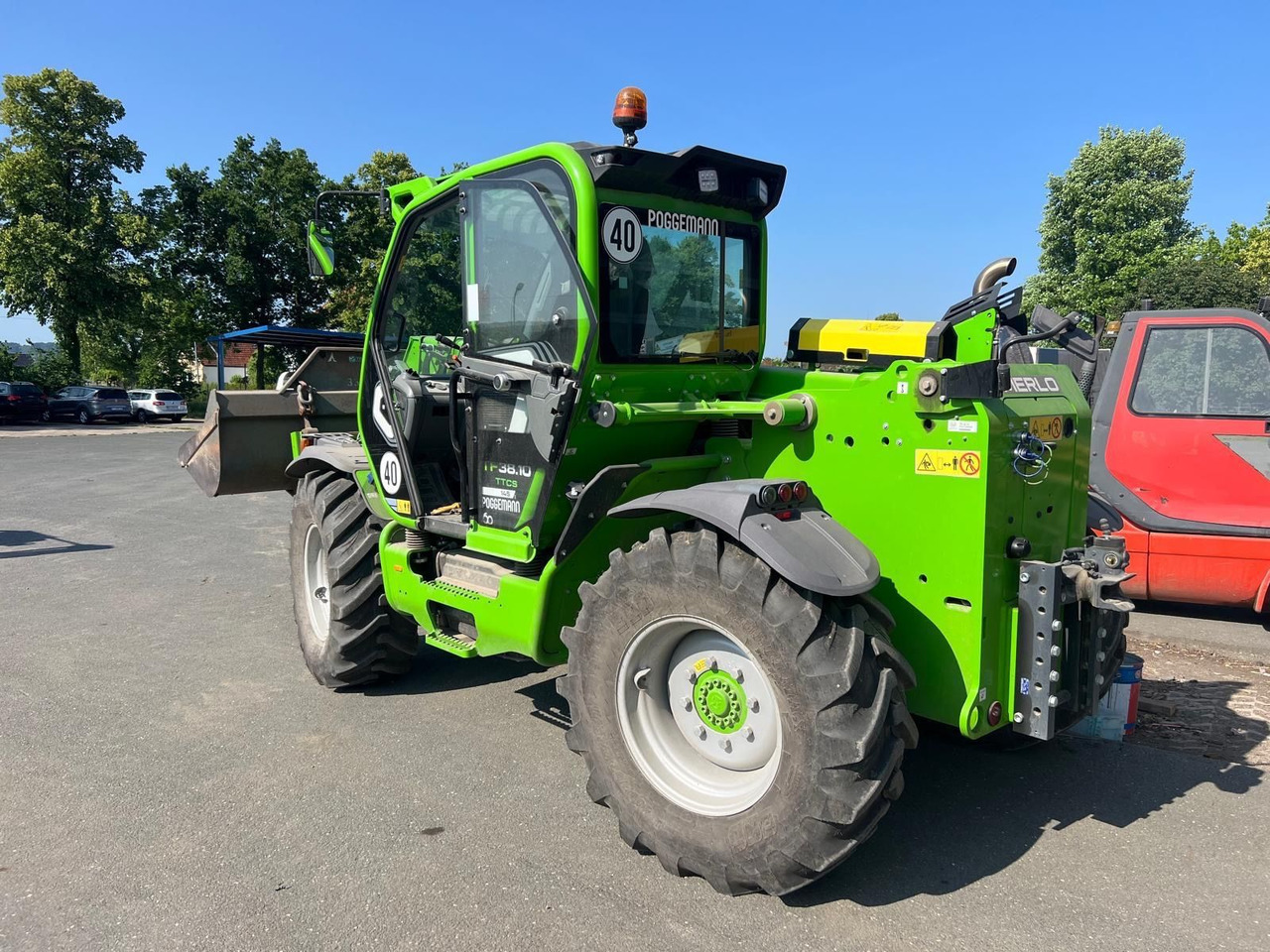 Merlo 38.10 TTCS 145 Turbo Farmer/ 170h/3800kg - Chariot télescopique: photos 2 Merlo 38.10 TTCS 145 Turbo Farmer/ 170h/3800kg - Chariot télescopique: photos 2