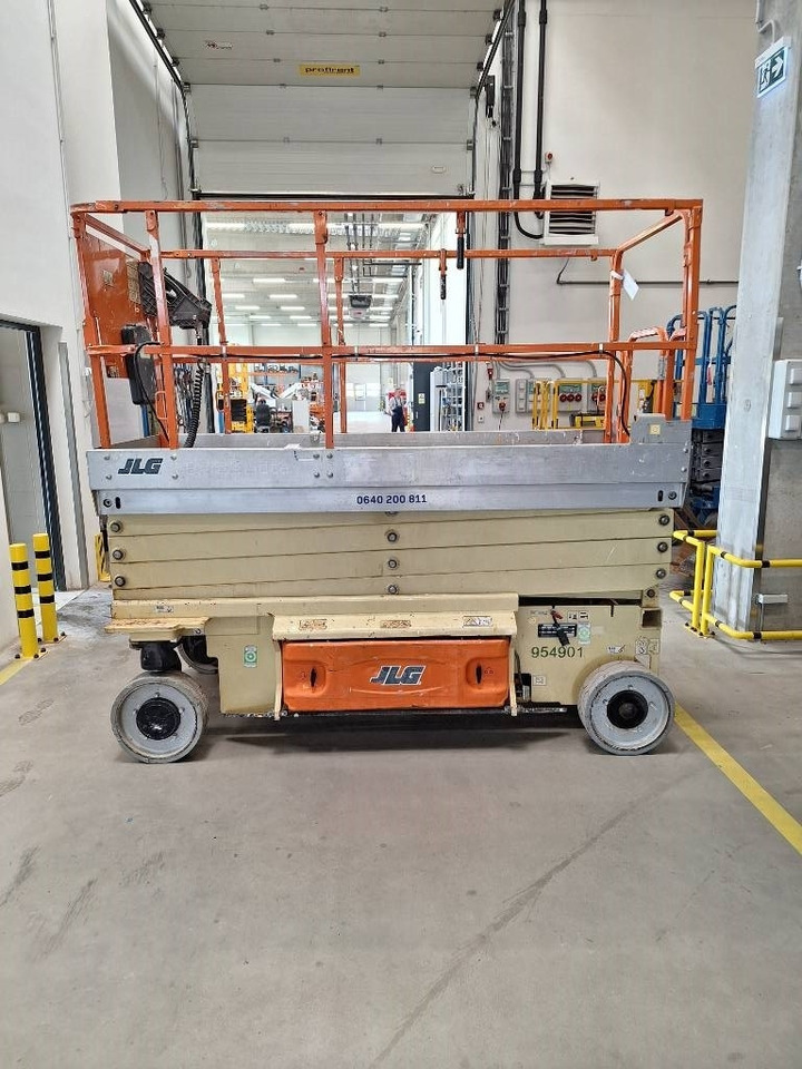JLG 2646 ES - Nacelle ciseaux: photos 4 JLG 2646 ES - Nacelle ciseaux: photos 4
