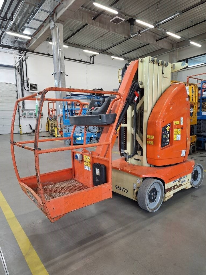 JLG Toucan 10 E - Nacelle à mât vertical: photos 4 JLG Toucan 10 E - Nacelle à mât vertical: photos 4