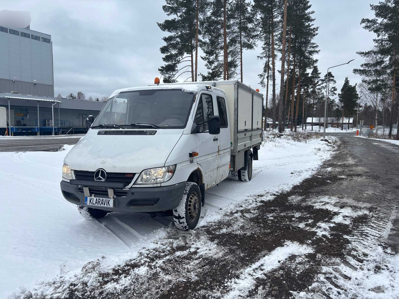 Mercedes-Benz Sprinter 413 CDI truck - Fourgon grand volume: photos 1 Mercedes-Benz Sprinter 413 CDI truck - Fourgon grand volume: photos 1