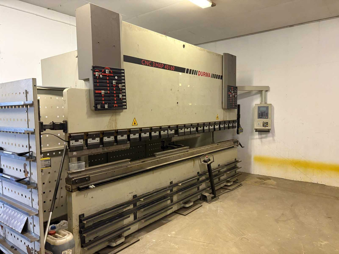 Press brake Durma CNC Hap 40160 - Machine-outil: photos 5 Press brake Durma CNC Hap 40160 - Machine-outil: photos 5