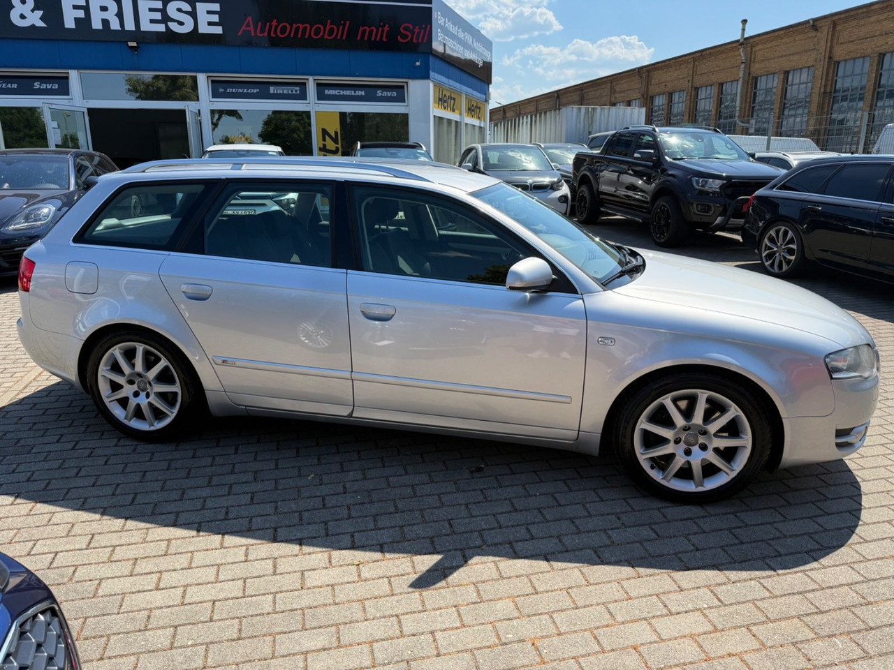 Audi A4 Avant 2.7 TDI S-LINE XENON NAVI TÜV 05/27 - Voiture: photos 3 Audi A4 Avant 2.7 TDI S-LINE XENON NAVI TÜV 05/27 - Voiture: photos 3