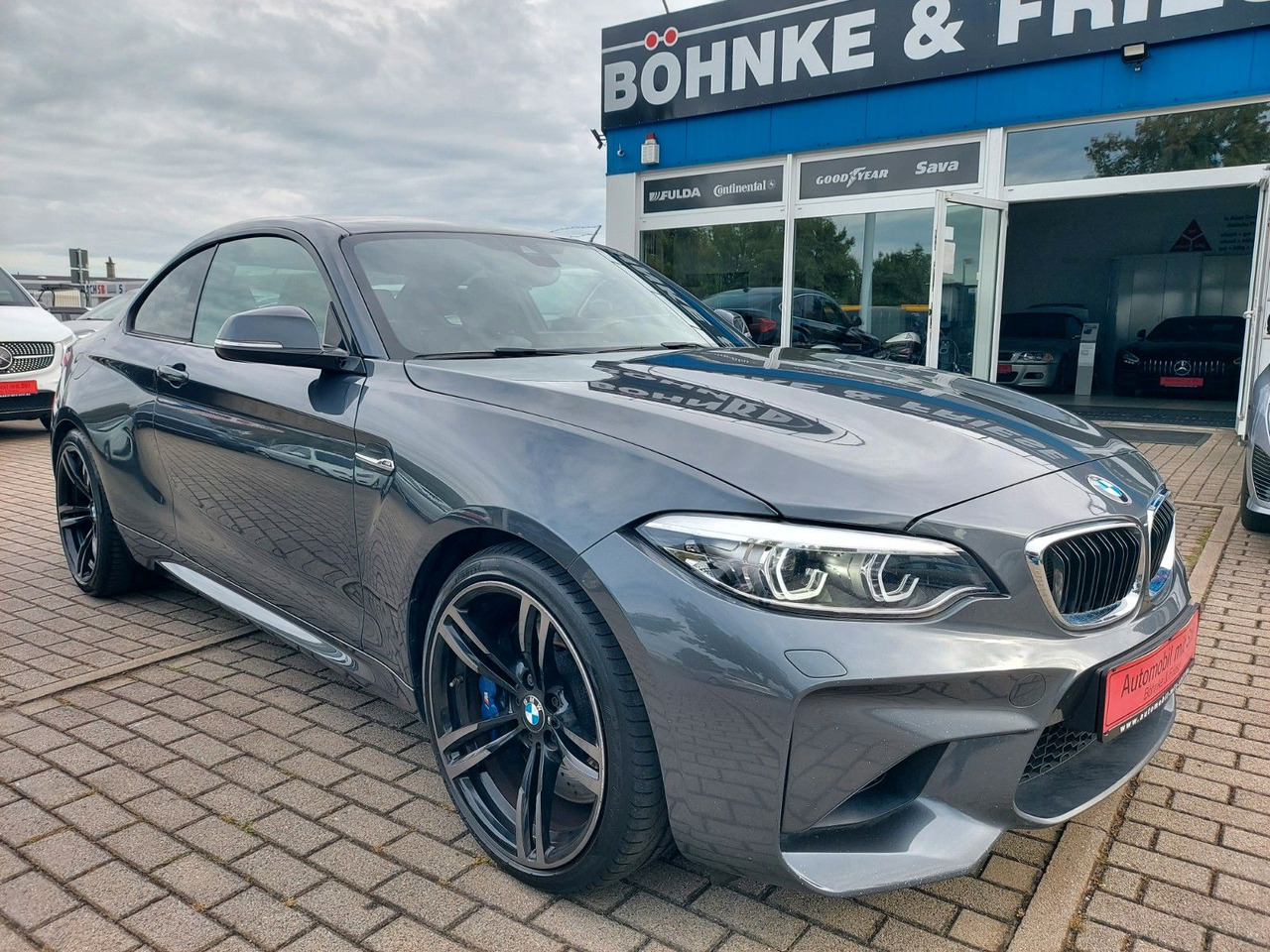BMW M2 Baureihe M2 Coupe Autom. H&K DAB Kamera - Coupé: photos 1 BMW M2 Baureihe M2 Coupe Autom. H&K DAB Kamera - Coupé: photos 1