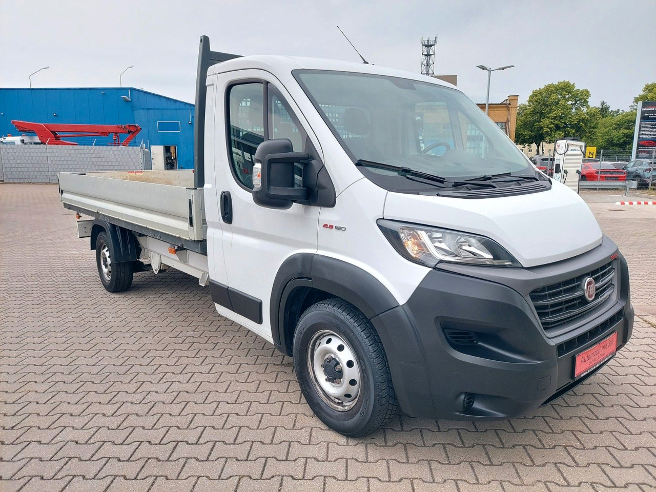 Fiat Ducato Maxi Pritsche 35 180 L5 Pritsche - Utilitaire plateau: photos 2 Fiat Ducato Maxi Pritsche 35 180 L5 Pritsche - Utilitaire plateau: photos 2