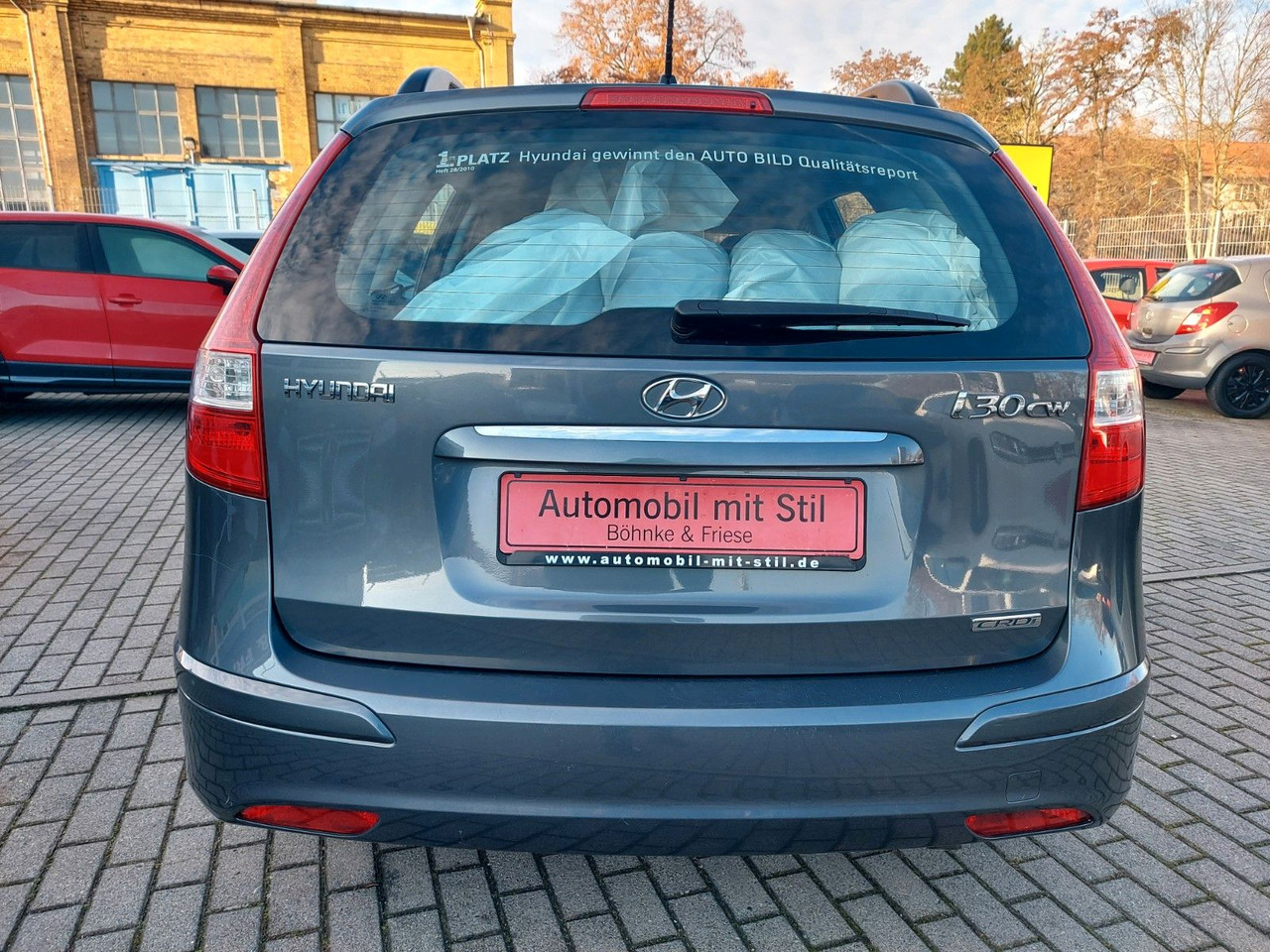 Hyundai i30 cw FIFA WM Edition Klima Sitzheizung - Voiture break: photos 5 Hyundai i30 cw FIFA WM Edition Klima Sitzheizung - Voiture break: photos 5