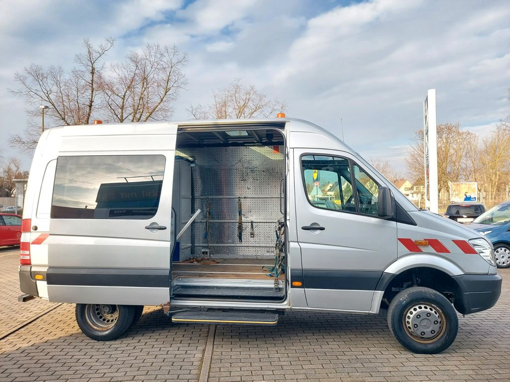 Mercedes-Benz Sprinter II Kasten 516 4X4 lang hoch Klima AHK - Fourgon utilitaire: photos 1 Mercedes-Benz Sprinter II Kasten 516 4X4 lang hoch Klima AHK - Fourgon utilitaire: photos 1