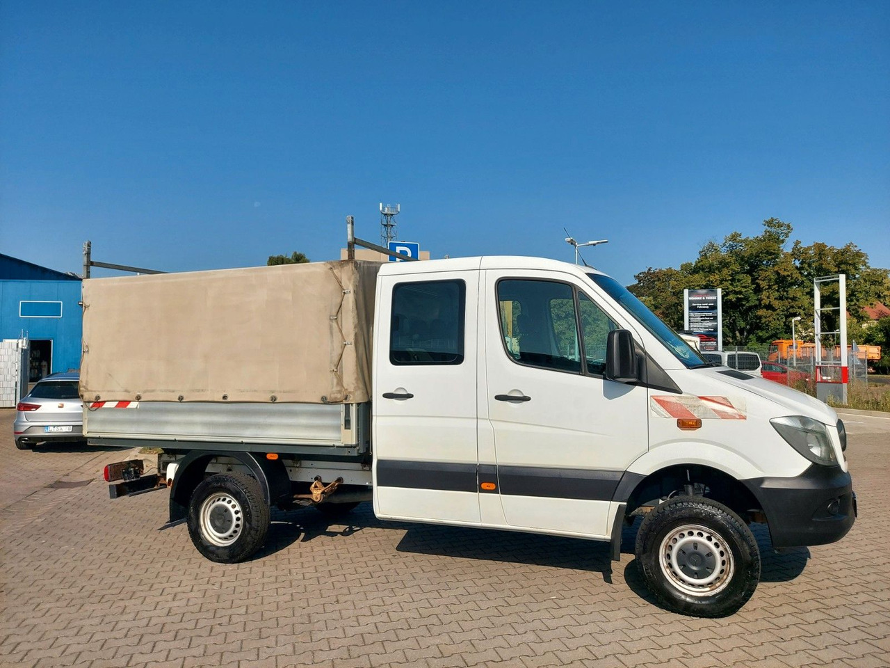 Mercedes-Benz Sprinter II Pritsche DoKa 316 4X4 6Sitze Klima - Utilitaire rideaux coulissants (PLSC), Utilitaire double cabine: photos 5 Mercedes-Benz Sprinter II Pritsche DoKa 316 4X4 6Sitze Klima - Utilitaire rideaux coulissants (PLSC), Utilitaire double cabine: photos 5