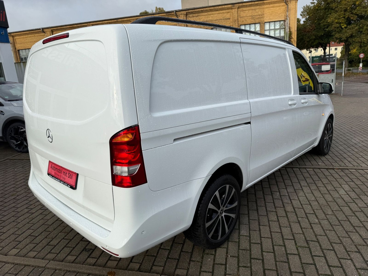 Mercedes-Benz Vito Kasten 114 CDI RWD lang KLIMA NAVI KAMERA P - Transport de personnes: photos 4 Mercedes-Benz Vito Kasten 114 CDI RWD lang KLIMA NAVI KAMERA P - Transport de personnes: photos 4